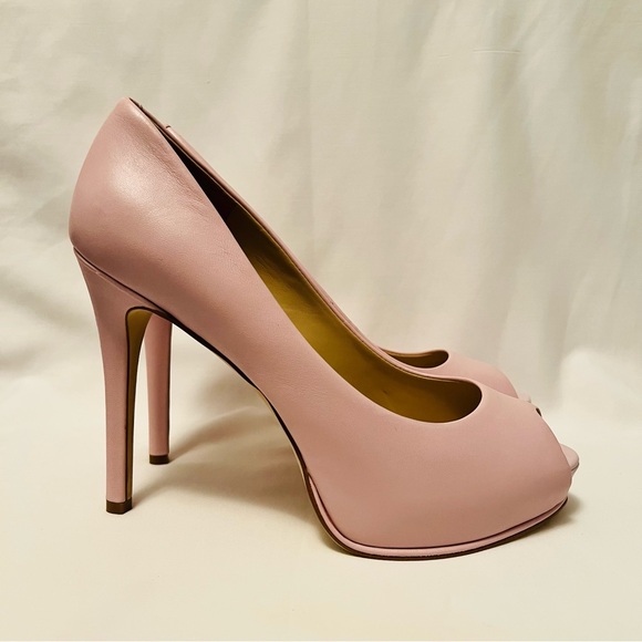 Guess heels size US 8 - Picture 2 of 5